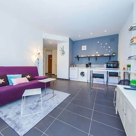 Papillon - Port De Five Stars House