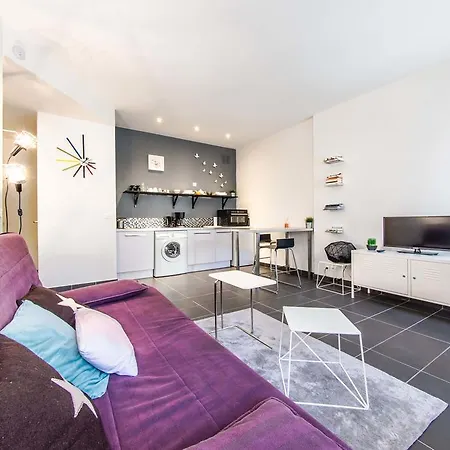 Papillon - Port De Five Stars House Ницца